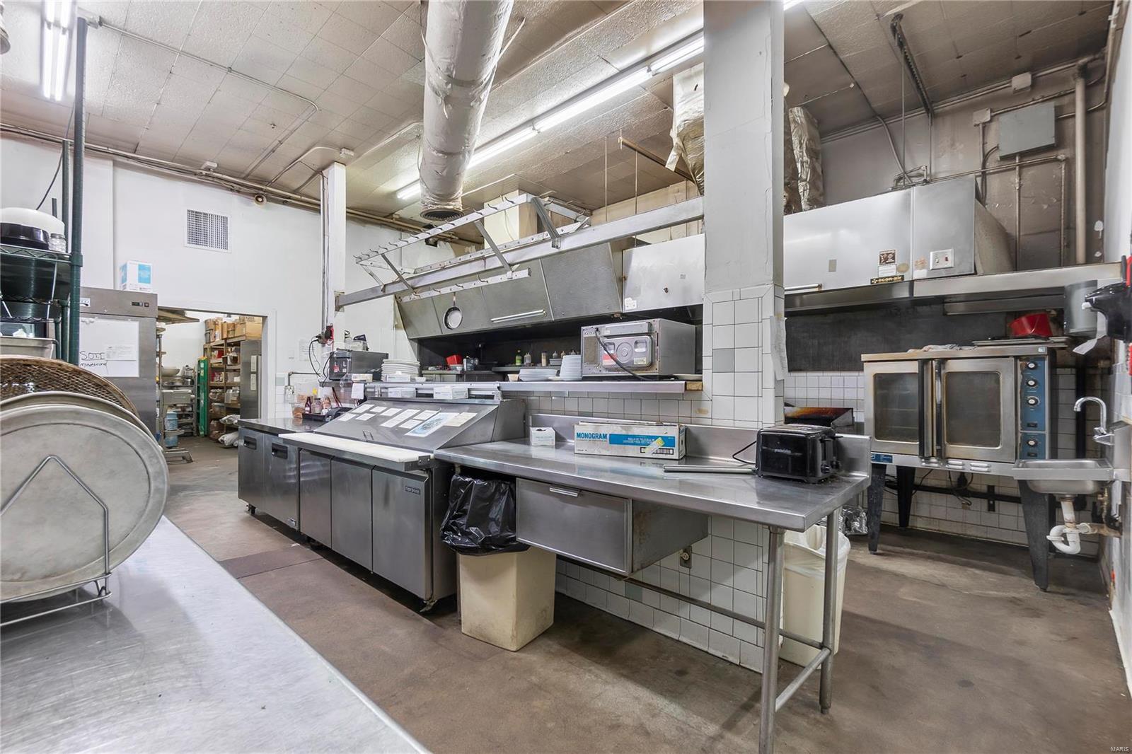 Range Csandford Ellis - Commercial Sale
