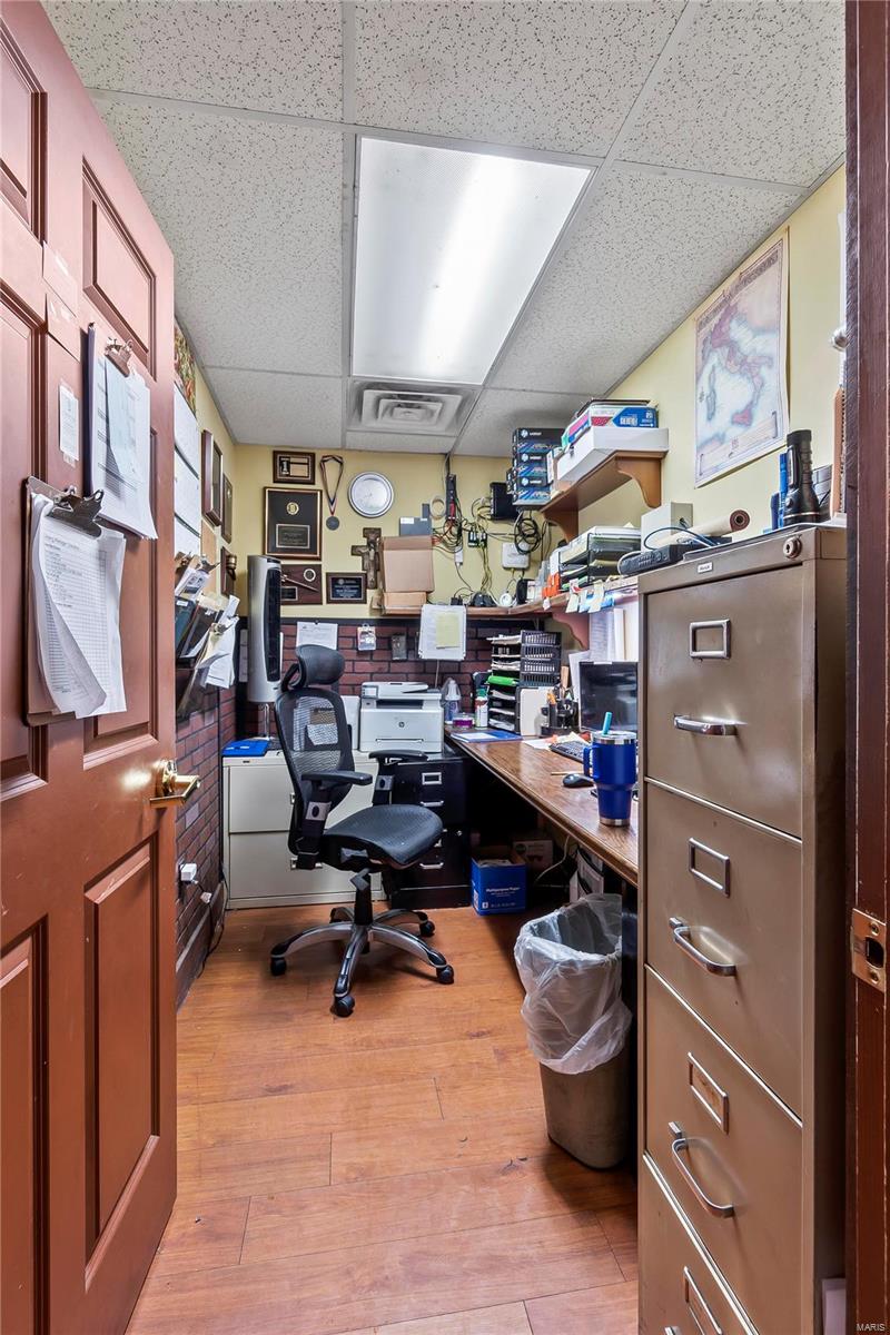 Range Csandford Ellis - Commercial Sale