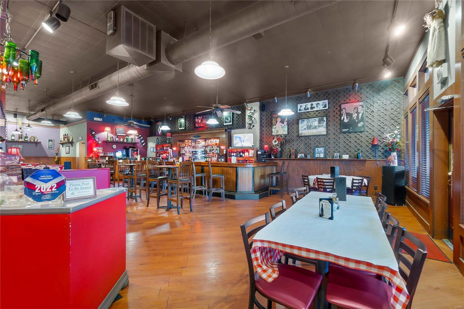 Range Csandford Ellis - Commercial Sale