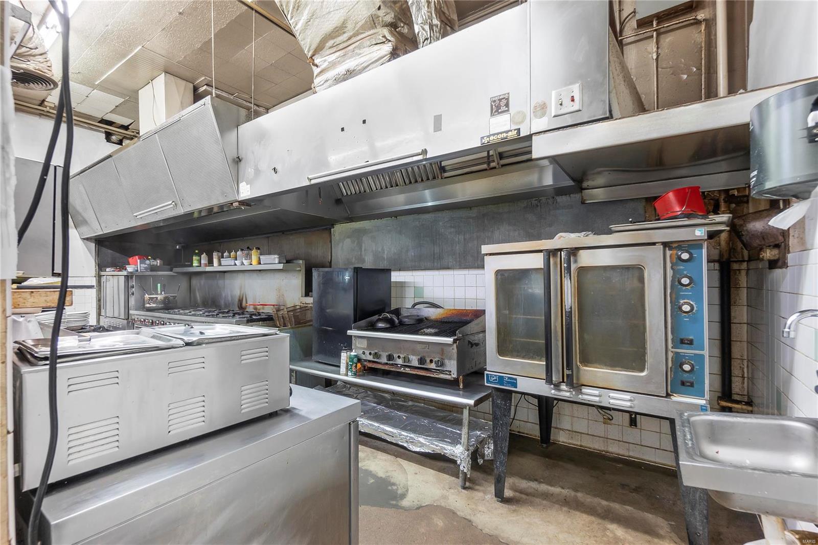 Range Csandford Ellis - Commercial Sale