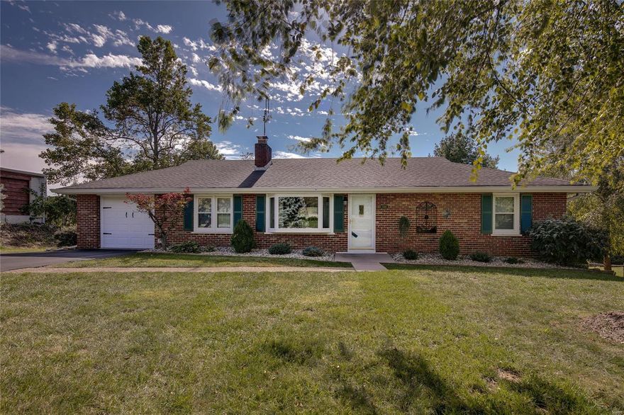 FALL IN LOVE with your new home. Beautiful ranch home with a large lot on a quiet cul de sac. With open plan living room and eat in kitchen, leading off to separate dining room, (current owners use as a den) you decide what you prefer, the double sided fire place sits between rooms for those cozy winter evenings. The spacious master suite boasts a large walk in closet and spacious master bath with separate shower and jacuzzi bath. Patio doors lead directly out from master suite to the deck overlooking patio and lawns. Two additional spacious bedrooms and full hall bath round out the main floor. The lower level offers a huge walk out family room, bar/rec room, bonus sleep/storage room and utilities/laundry/storage area. Enjoy the beautifully manicured private rear yard, with aggregate patio, lawns and pergola. Showings start at 12.00 noon Friday, October 22, 2021.