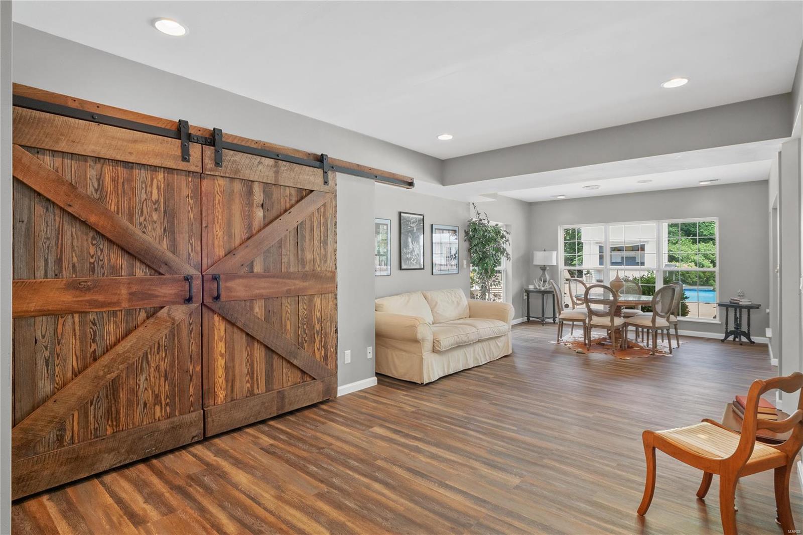 Manors Way Town & Co - Residential