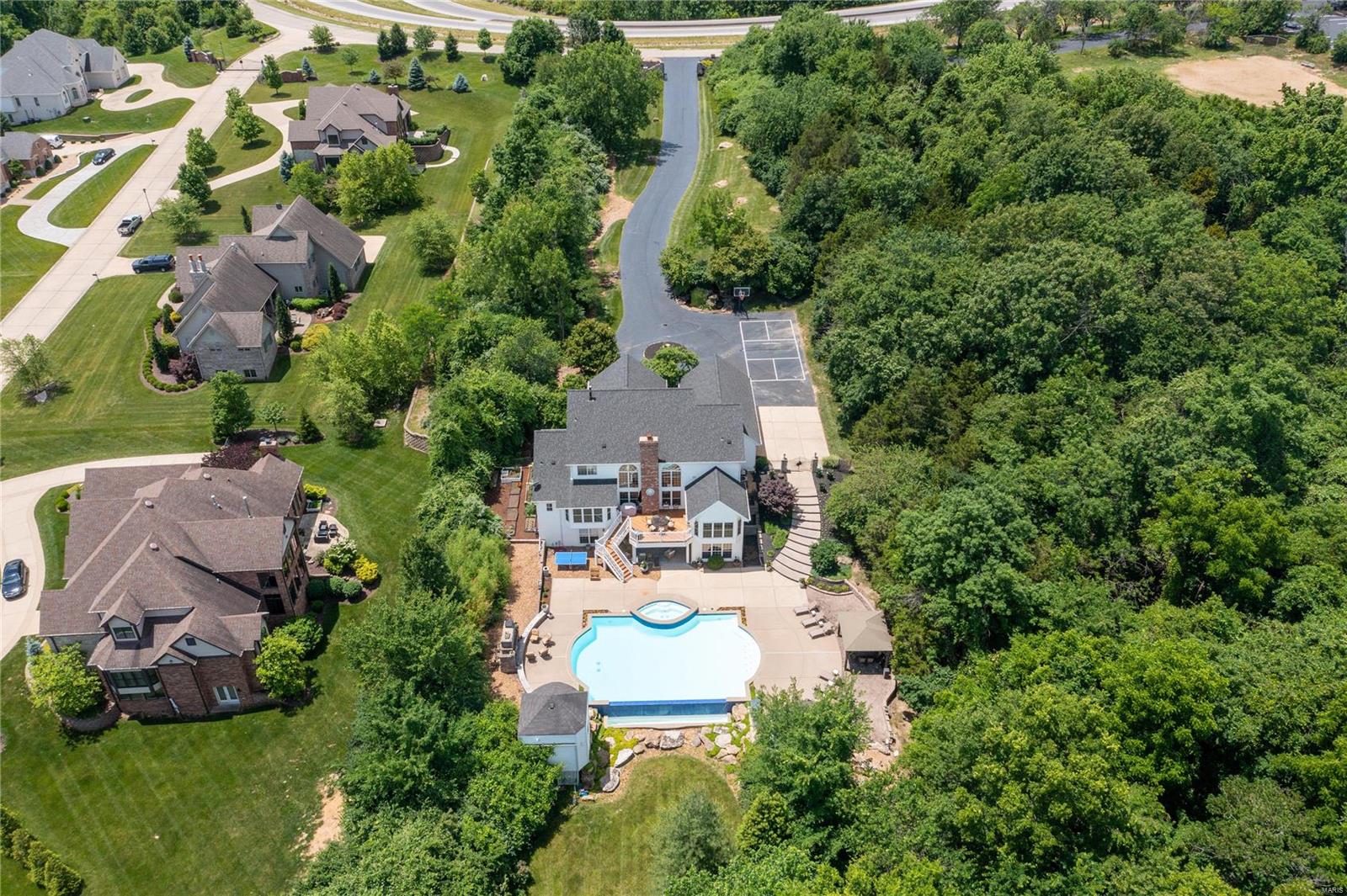 Manors Way Town & Co - Residential