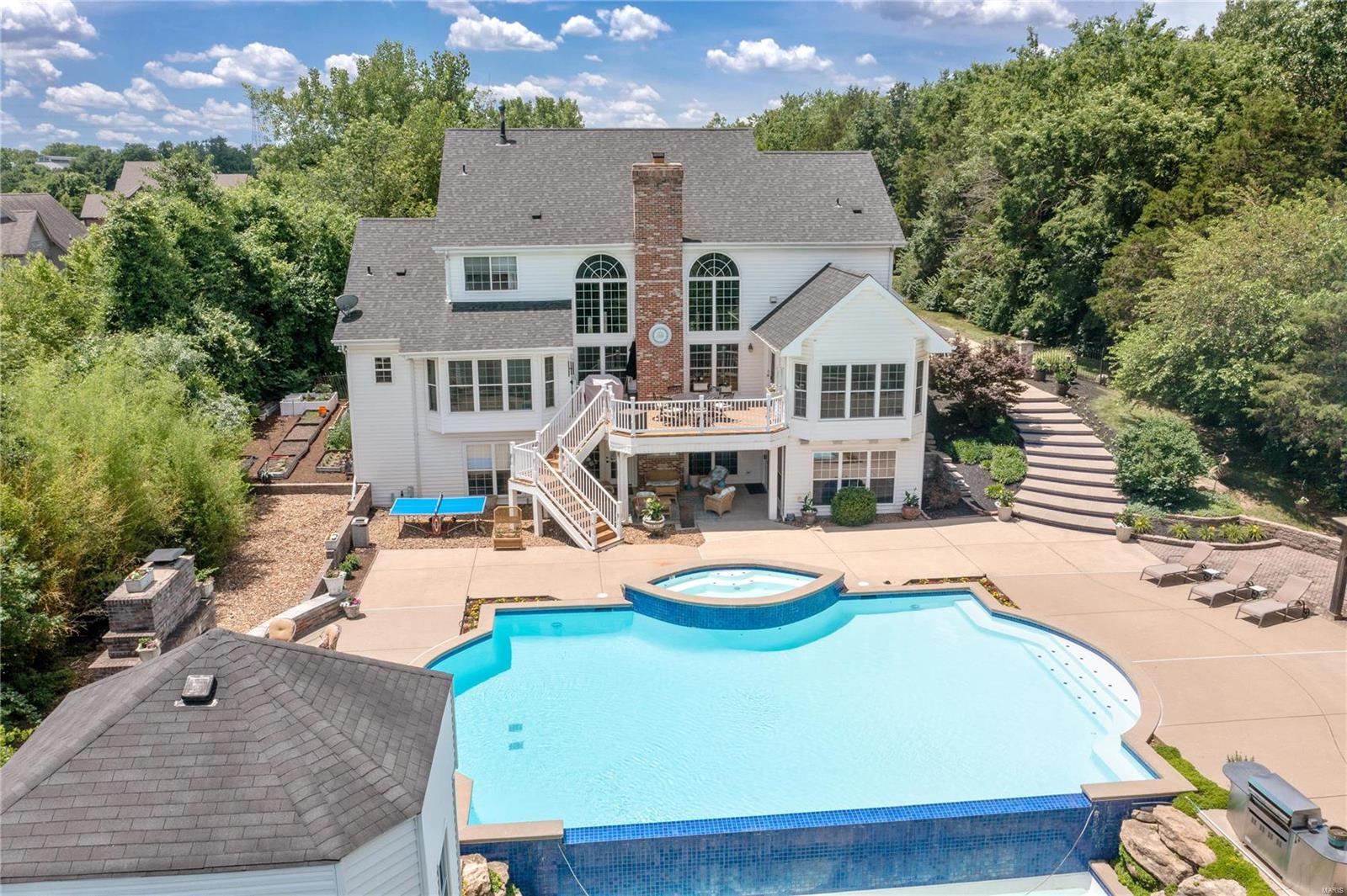 Manors Way Town & Co - Residential