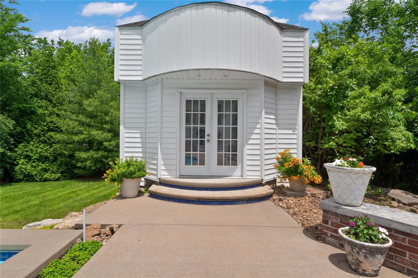 Manors Way Town & Co - Residential