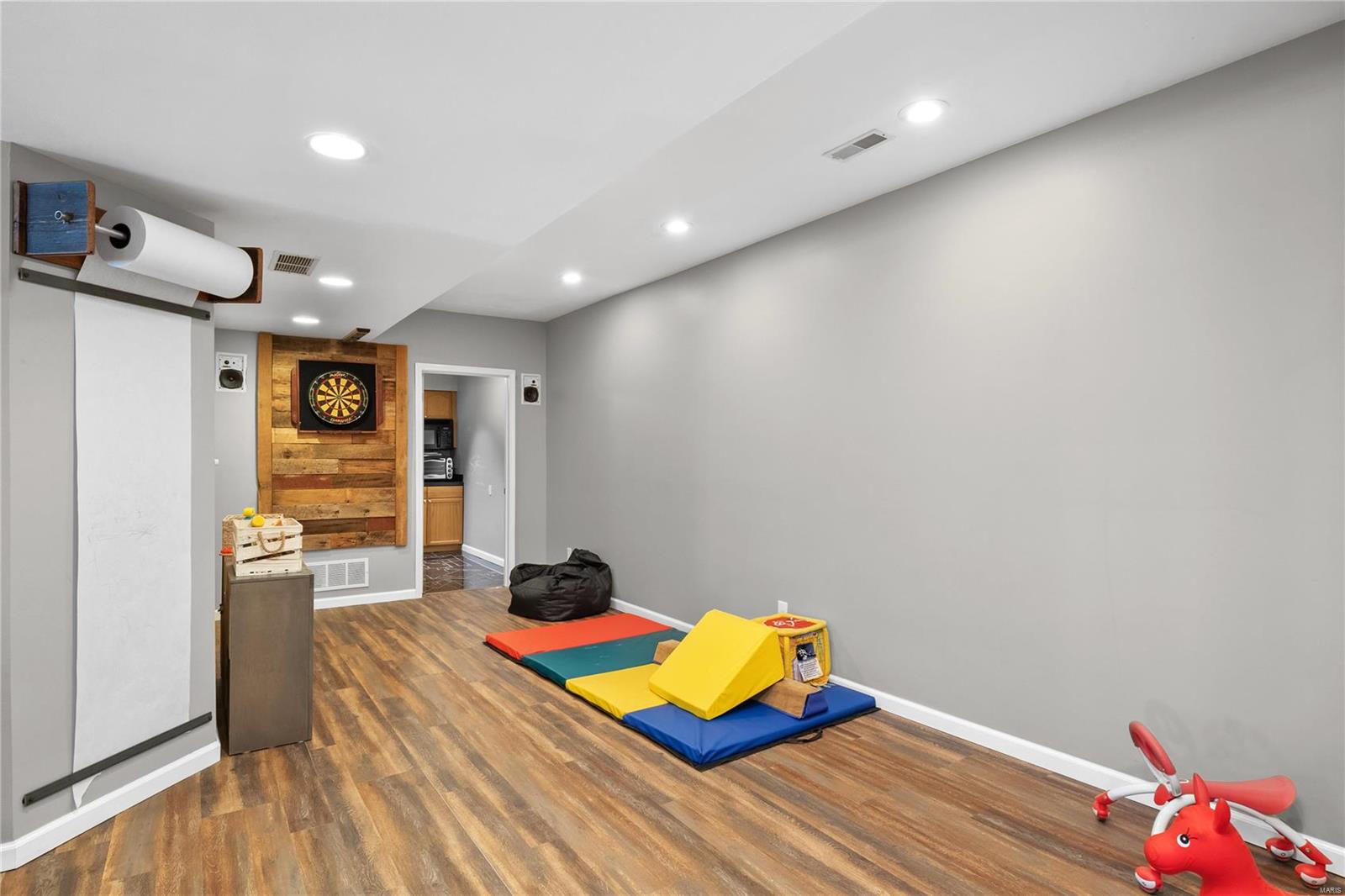 Manors Way Town & Co - Residential