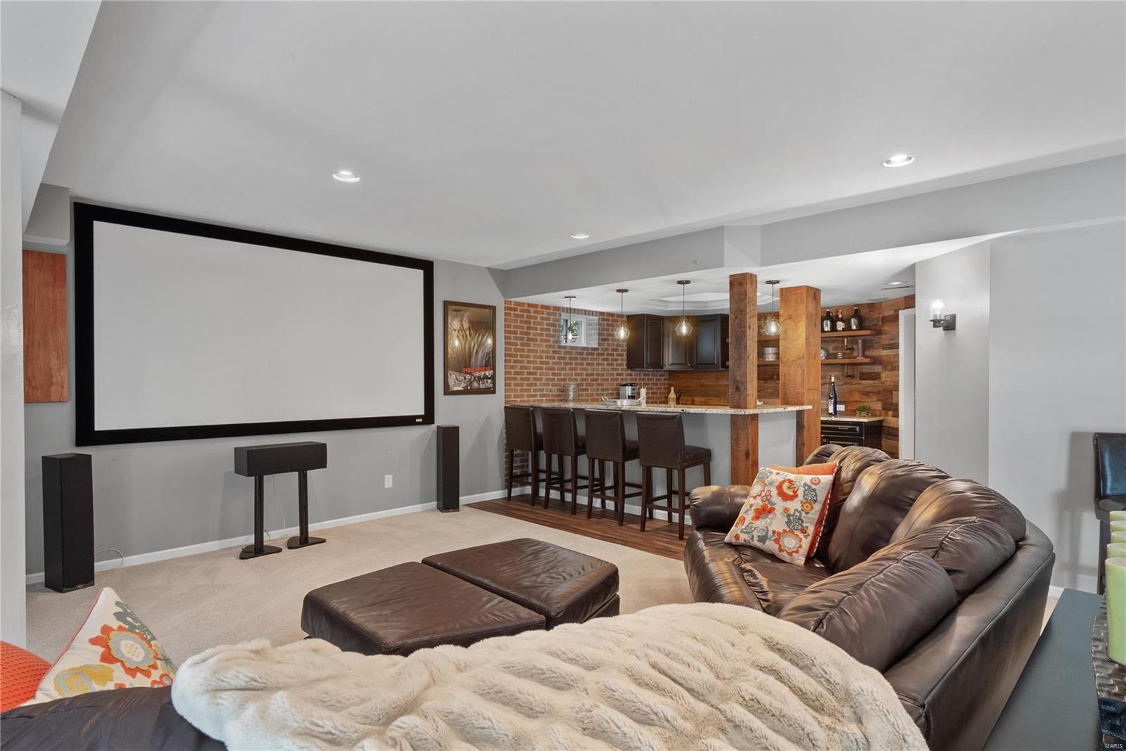 Manors Way Town & Co - Residential