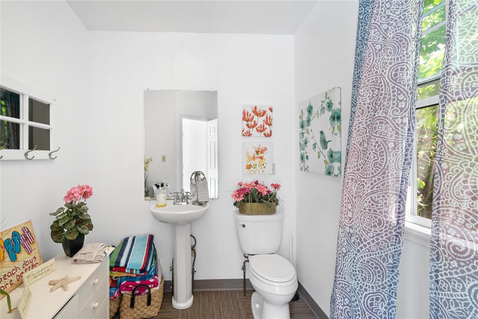 Manors Way Town & Co - Residential