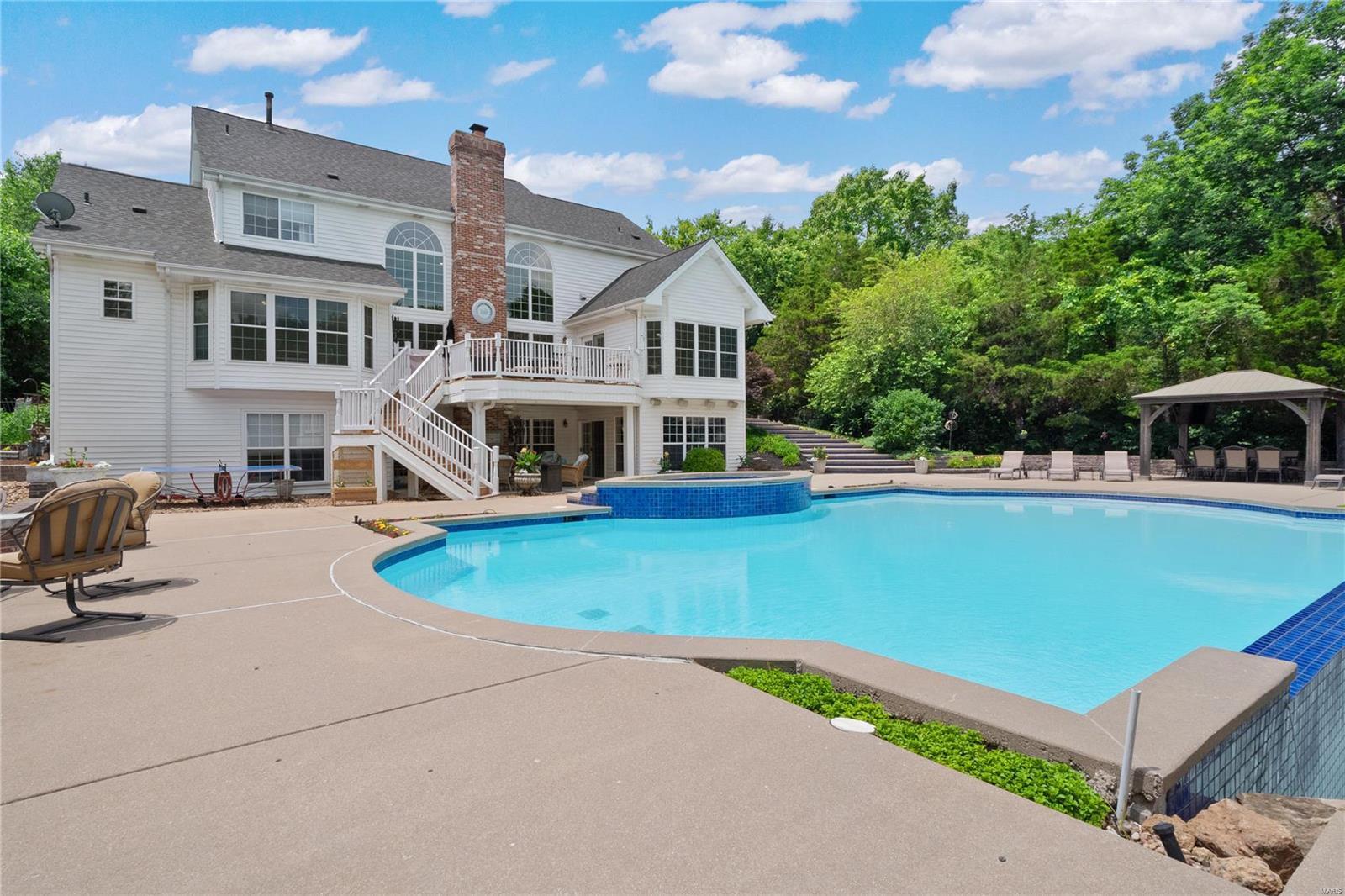 Manors Way Town & Co - Residential