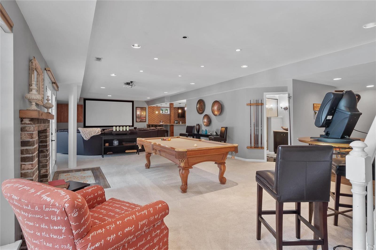 Manors Way Town & Co - Residential