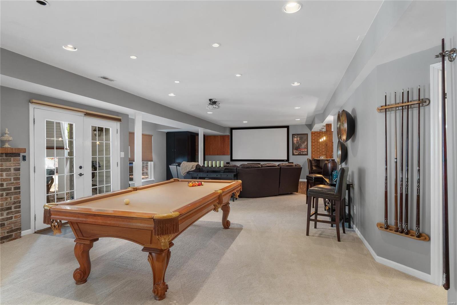 Manors Way Town & Co - Residential