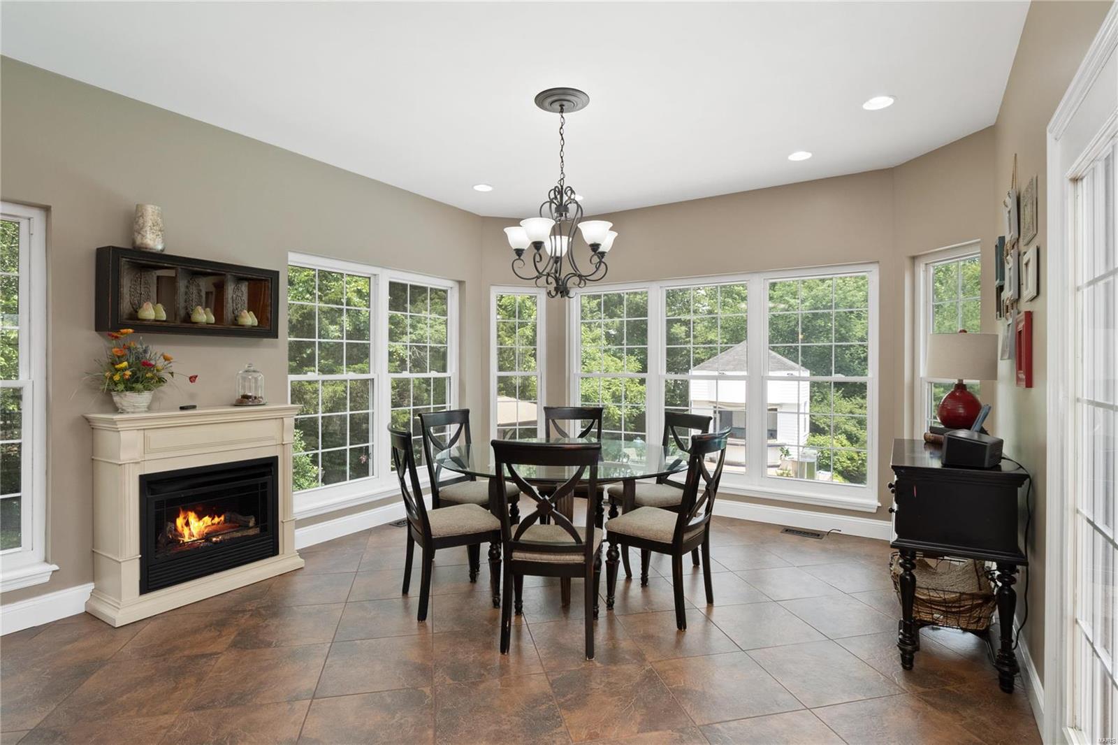 Manors Way Town & Co - Residential