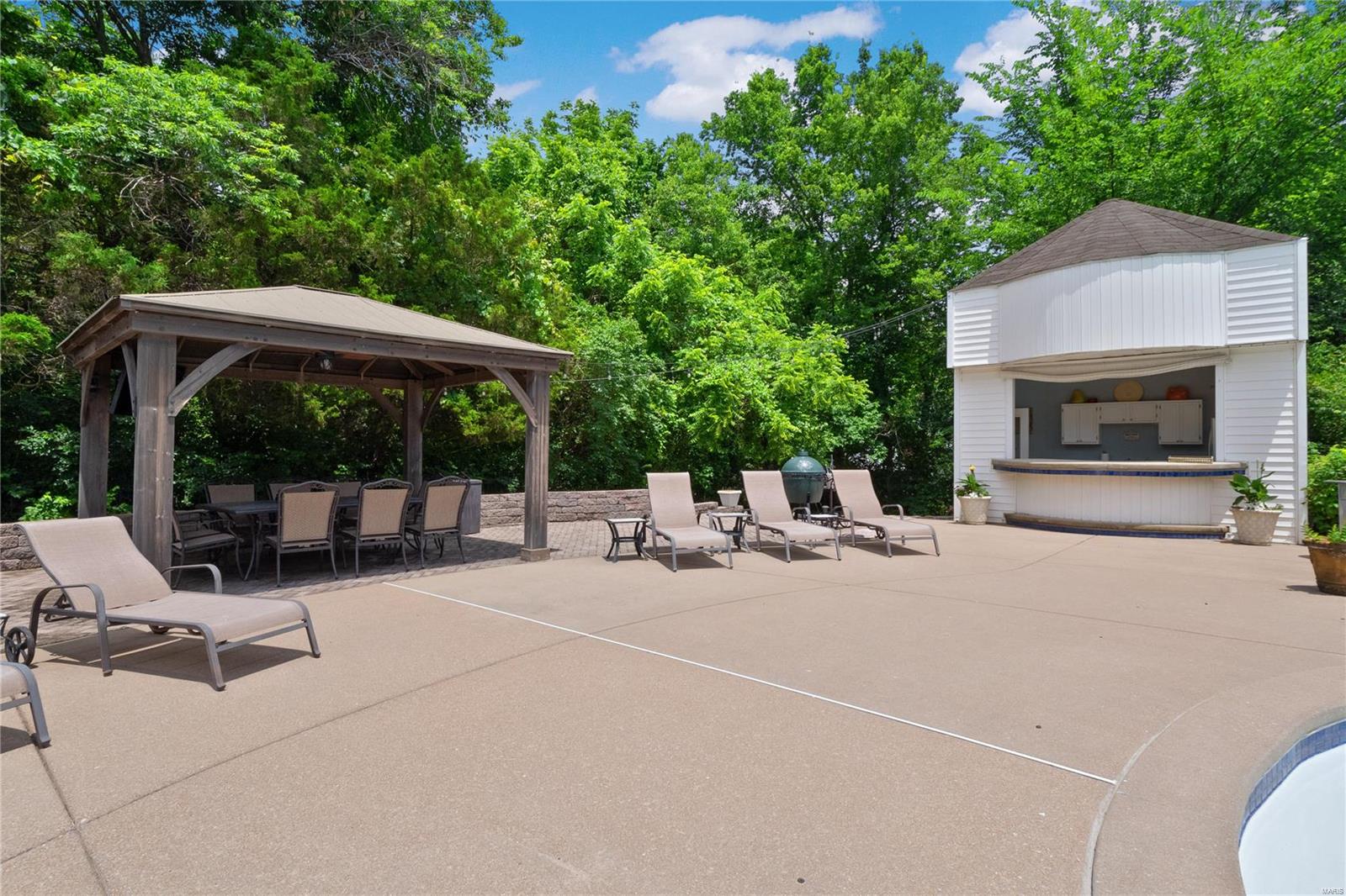 Manors Way Town & Co - Residential