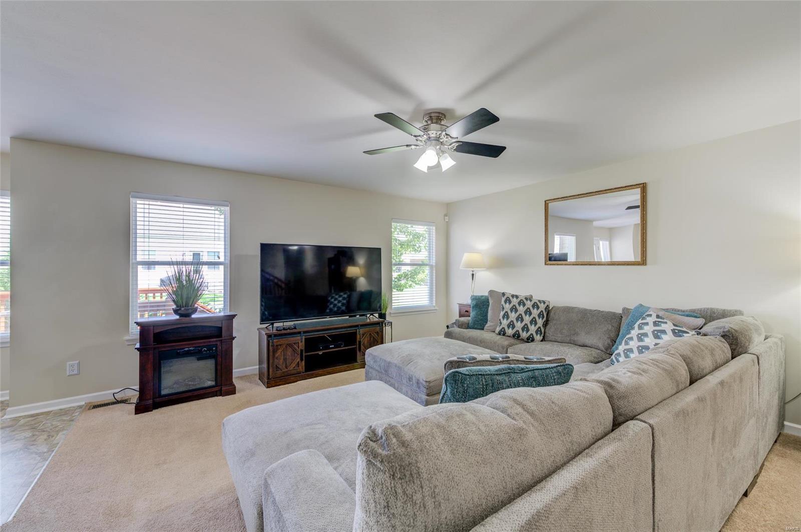 Countryshire #10 - Residential