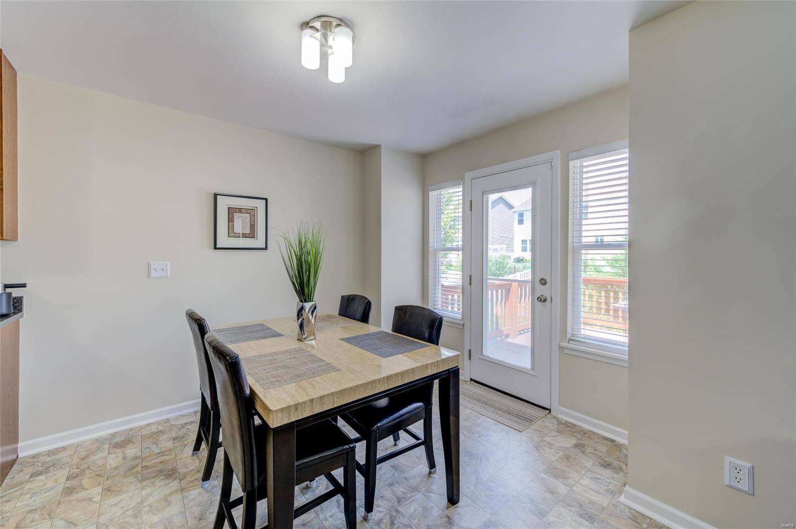 Countryshire #10 - Residential