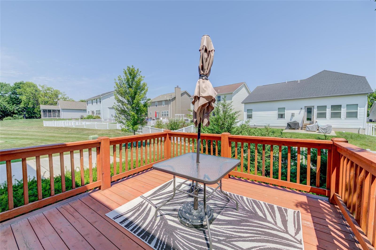 Countryshire #10 - Residential