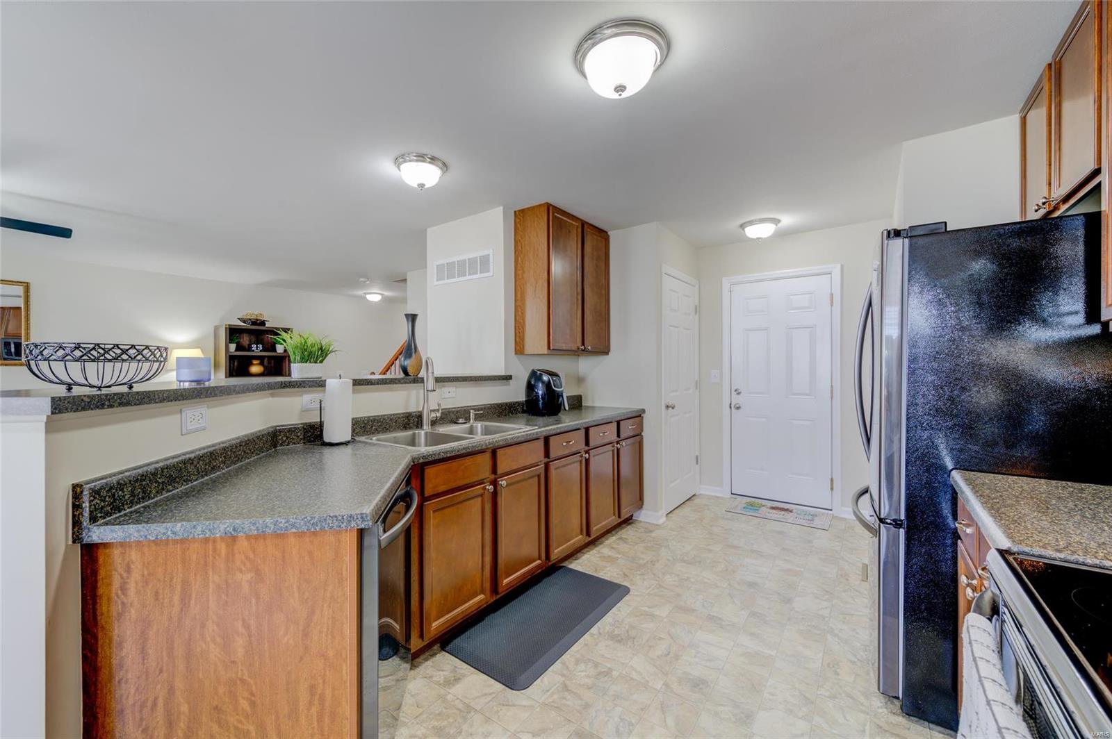 Countryshire #10 - Residential