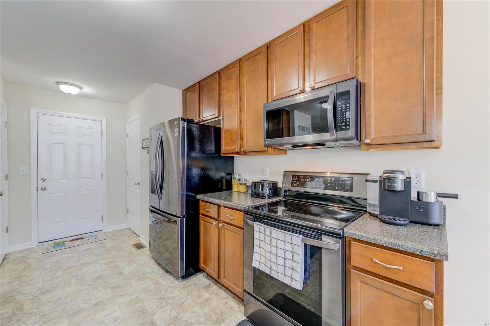 Countryshire #10 - Residential