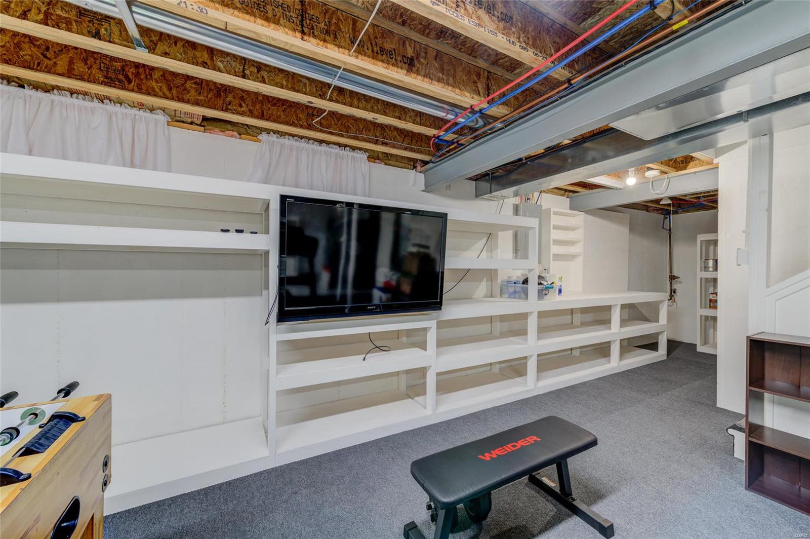 Countryshire #10 - Residential