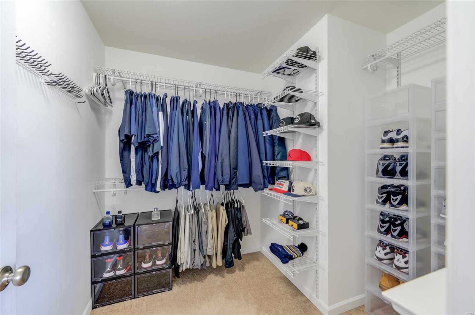 Countryshire #10 - Residential