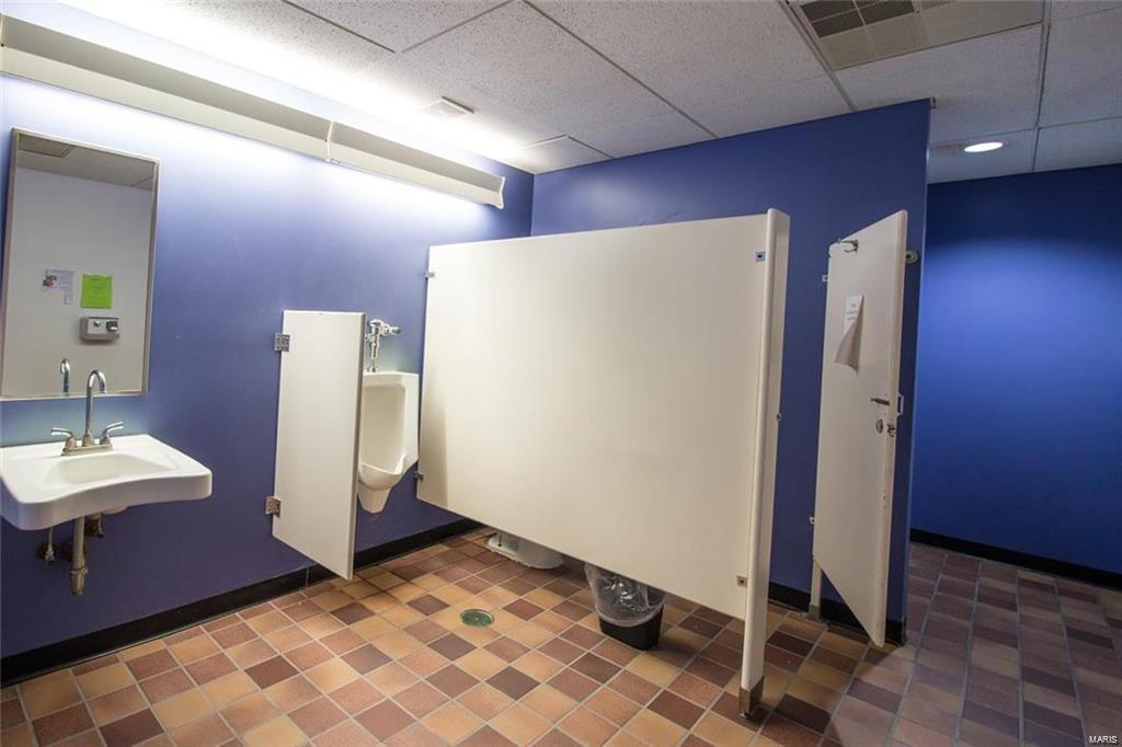 none - Commercial Sale