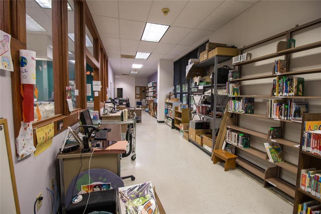 none - Commercial Sale