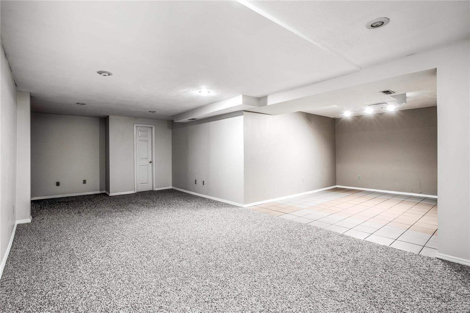 Royallsprings #2 - Residential