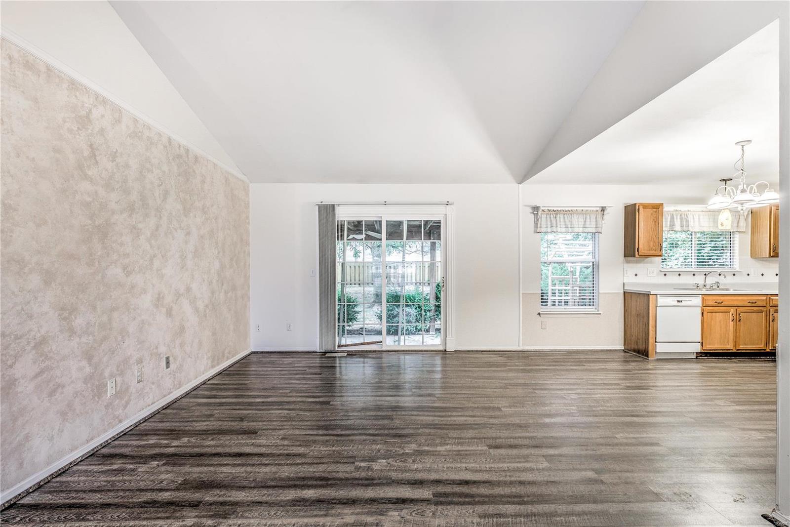 Royallsprings #2 - Residential