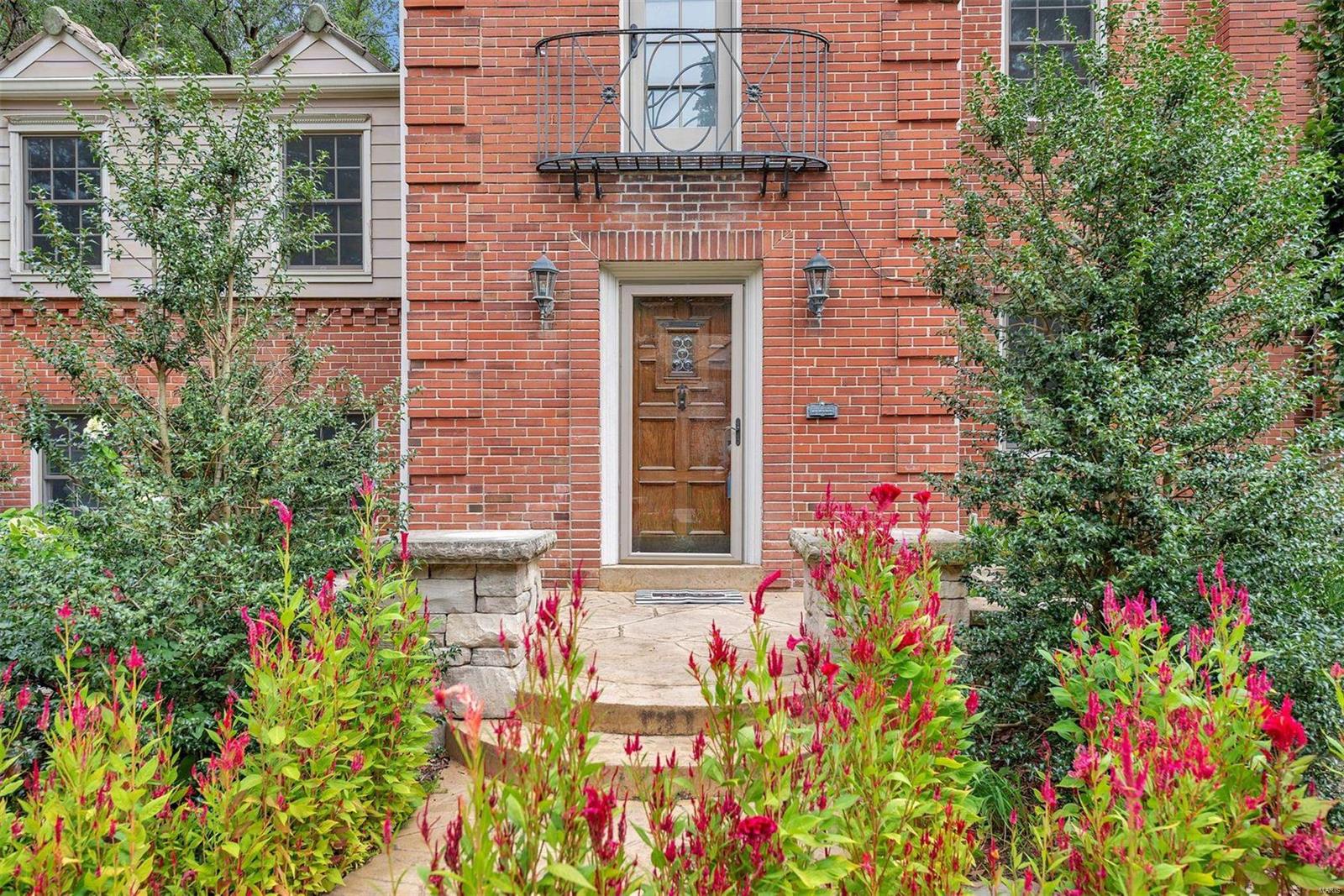 La Hacienda - Residential