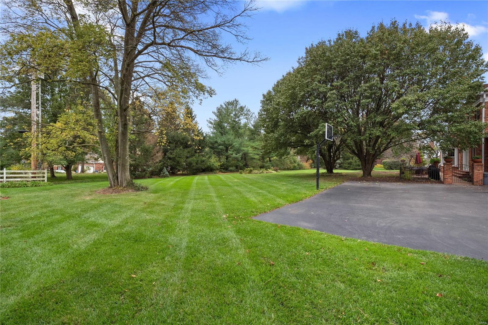 Steeplechase Lane - Residential