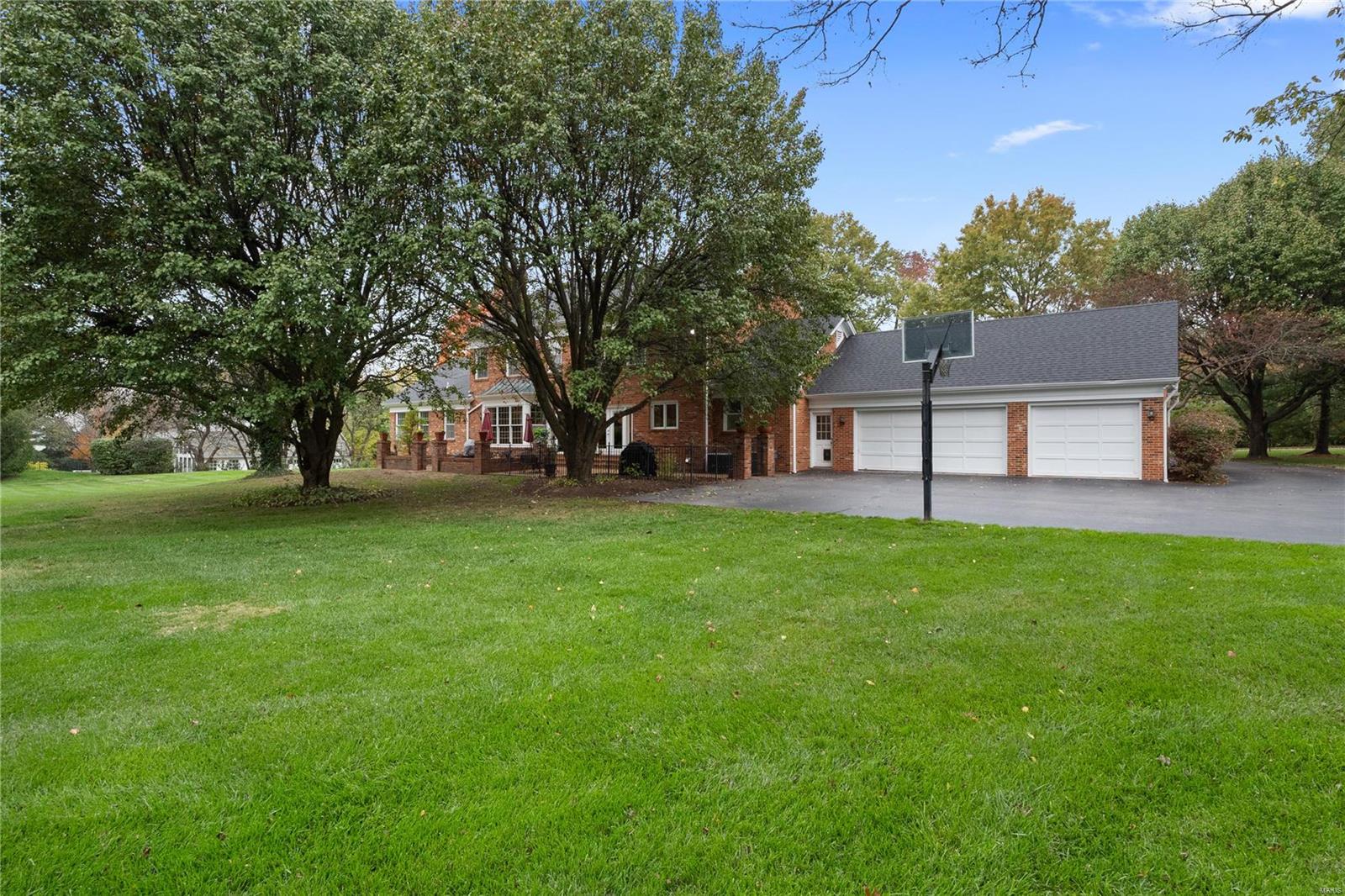 Steeplechase Lane - Residential