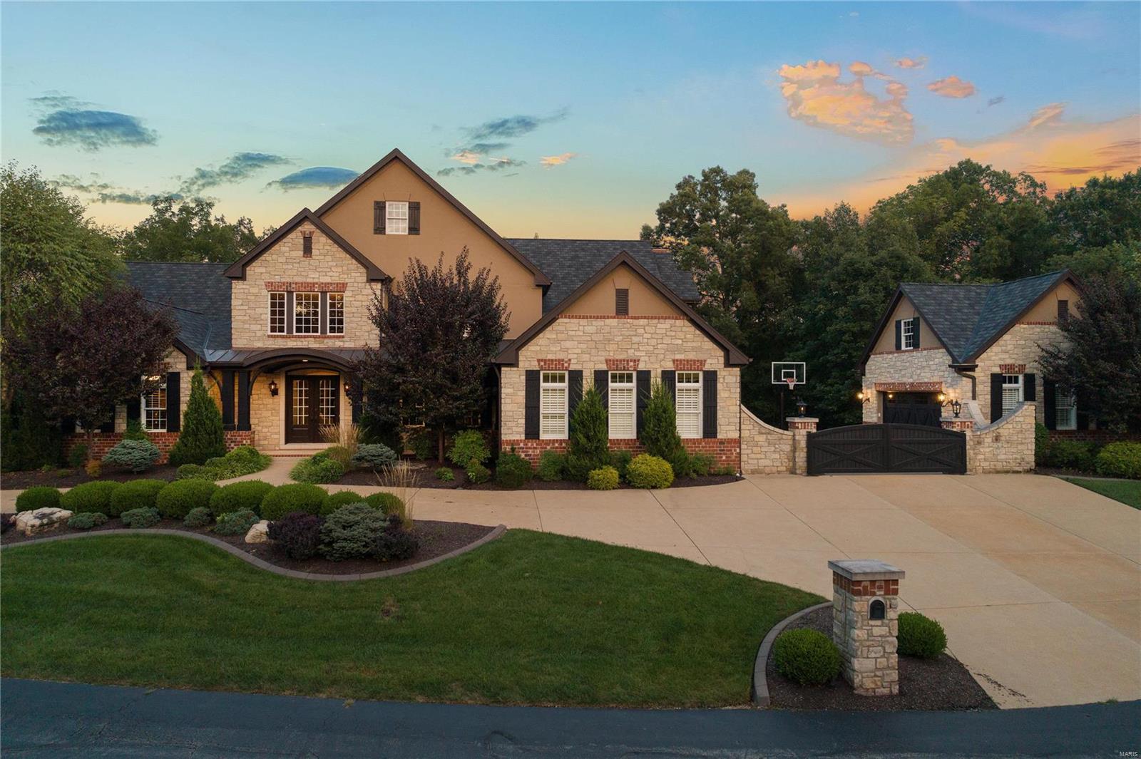 Wills Trace - Residential