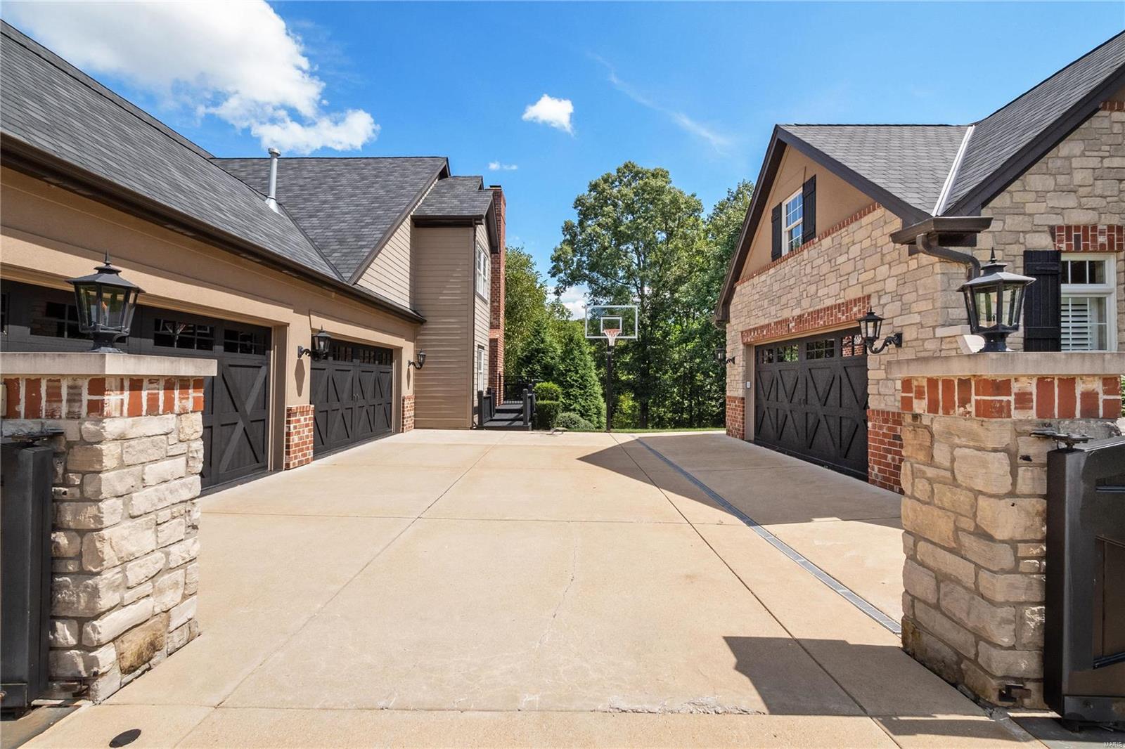 Wills Trace - Residential