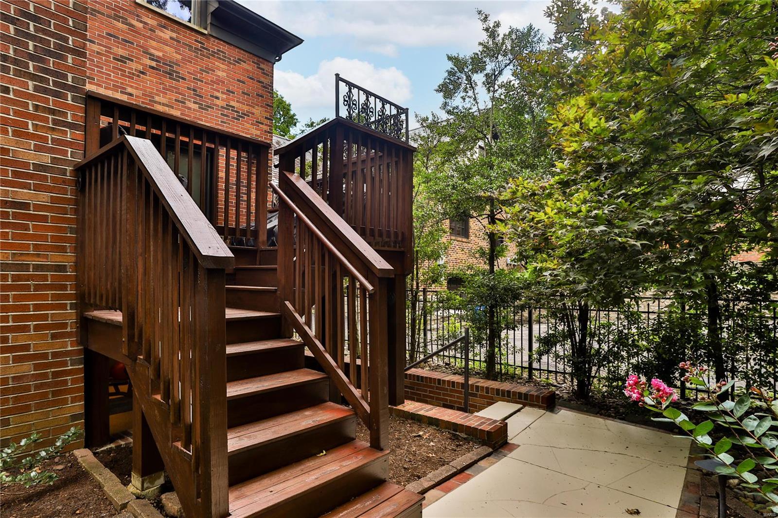 Alta Dena - Residential