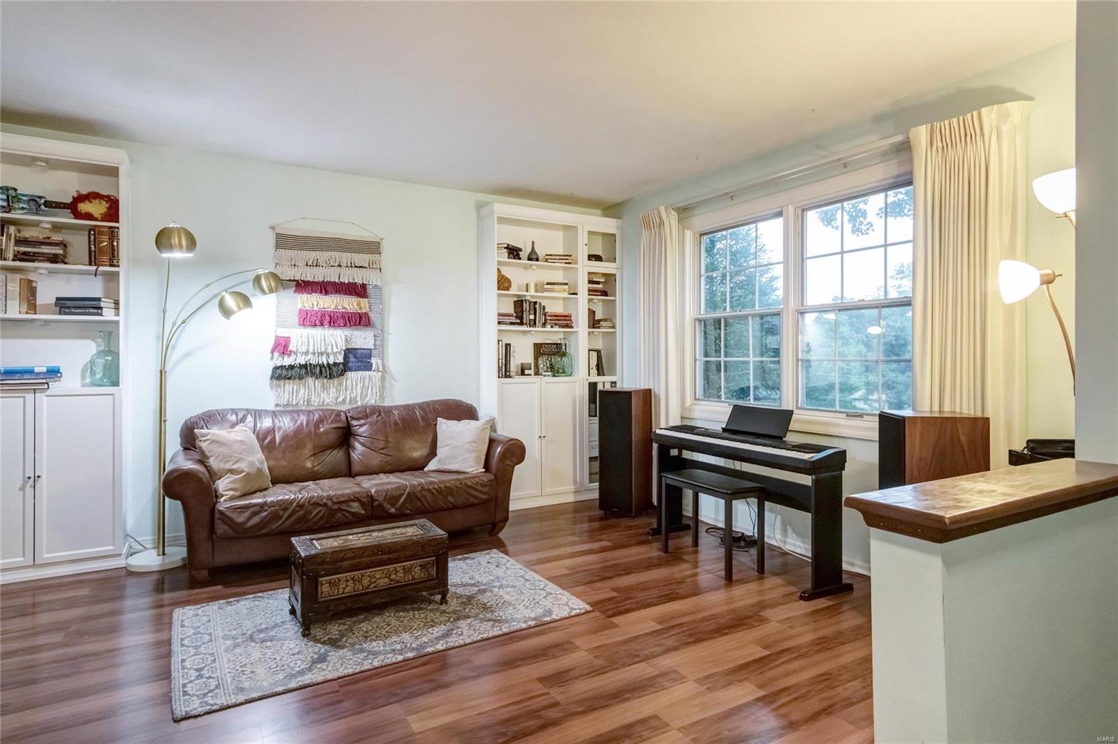 Oak Tree Estate - Residential