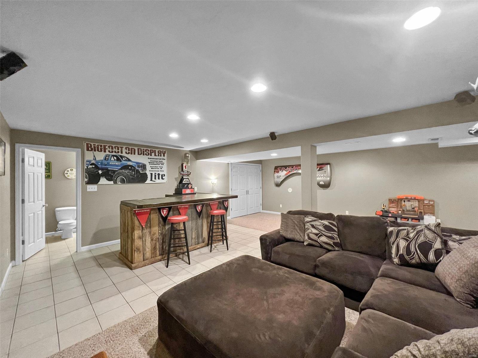 Whitetail Xing - Residential