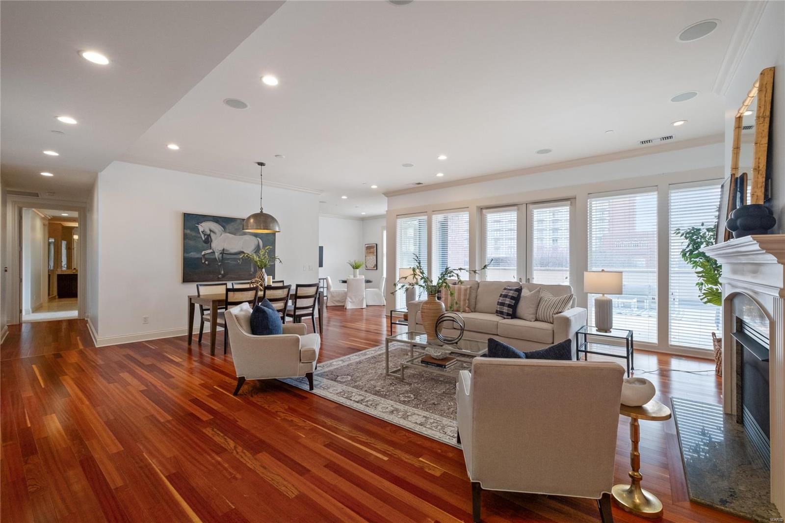 Crescent Condo - Residential