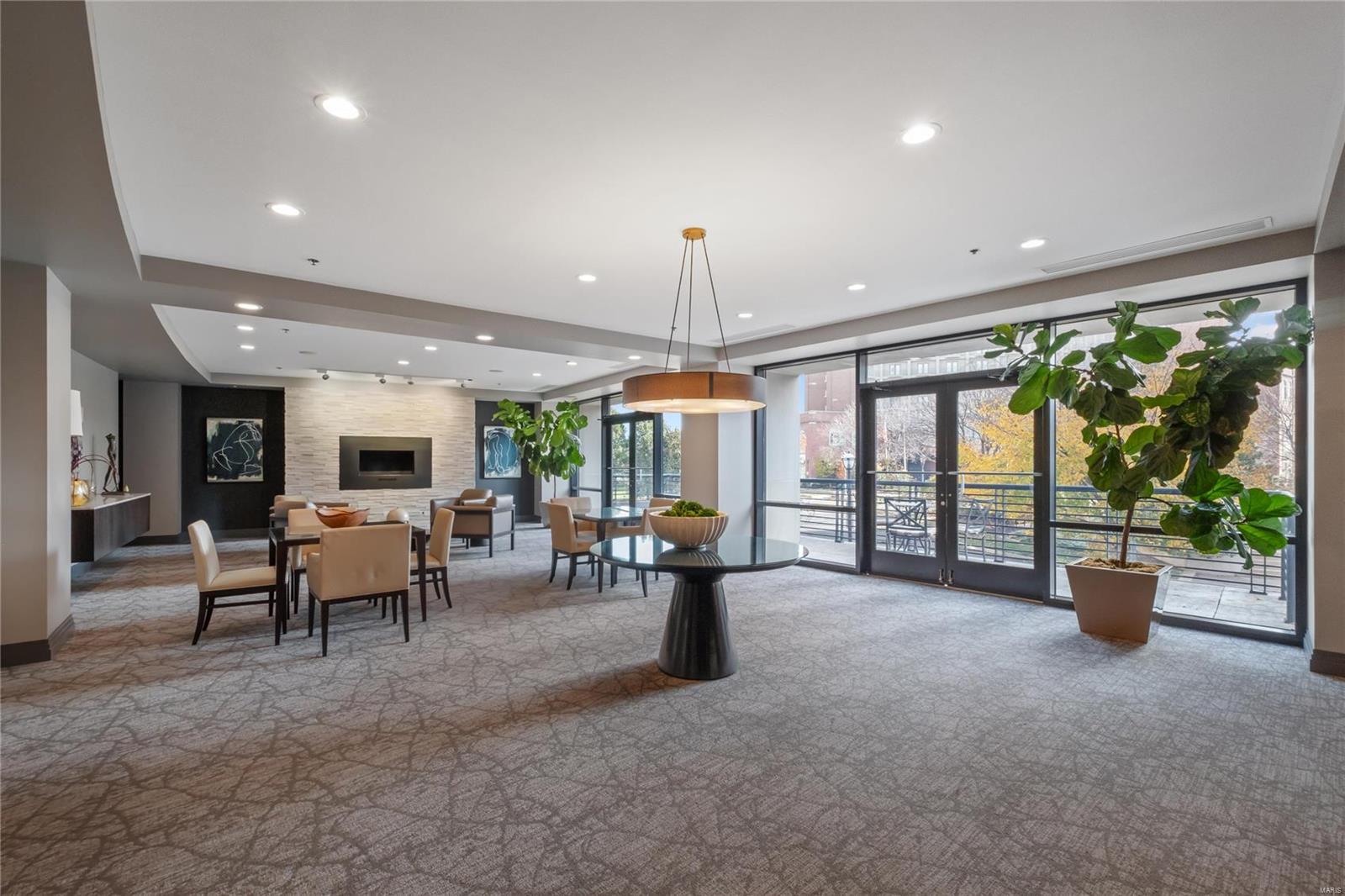 Crescent Condo - Residential