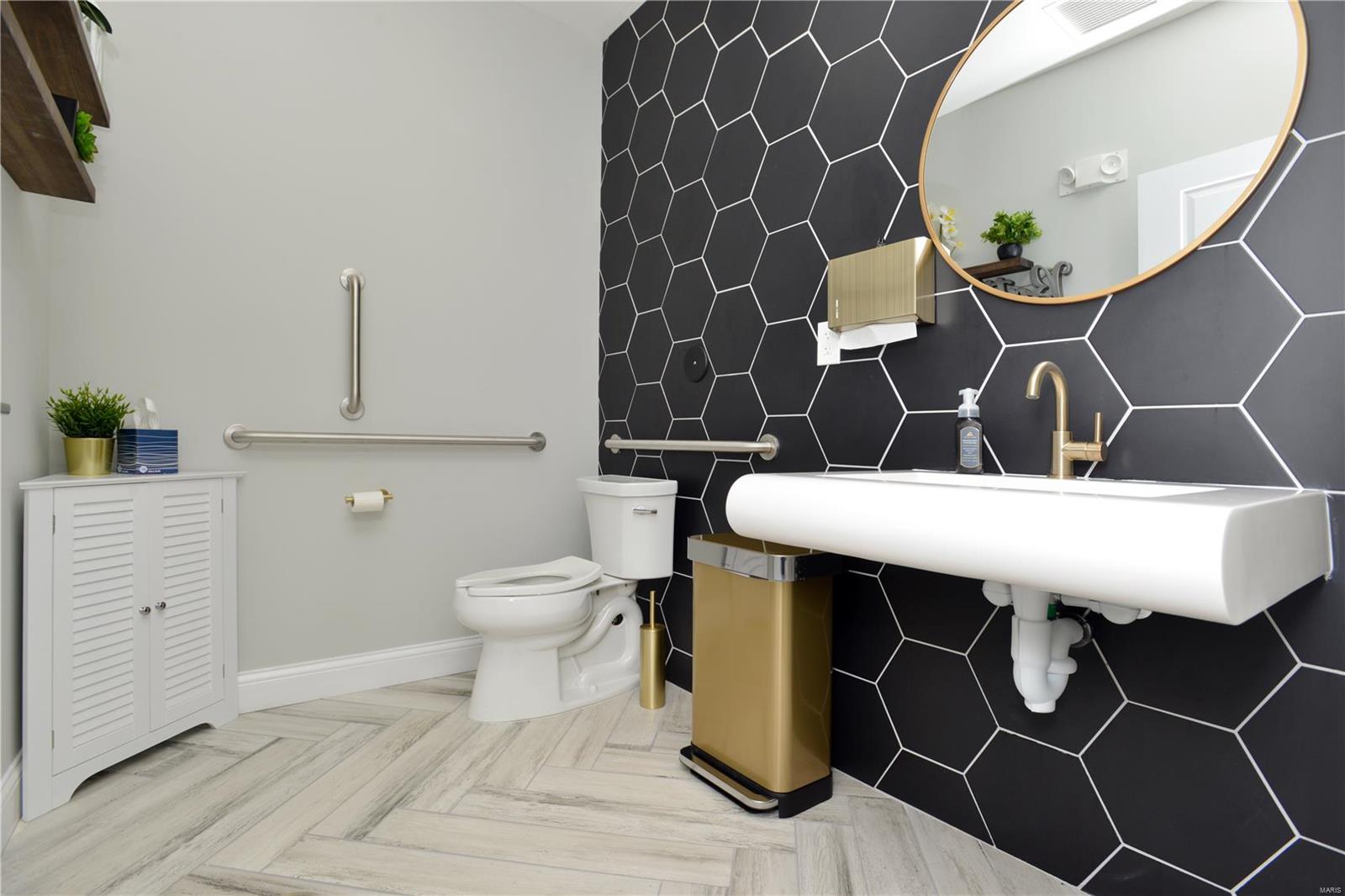 John Dennis Estate - Commercial Sale