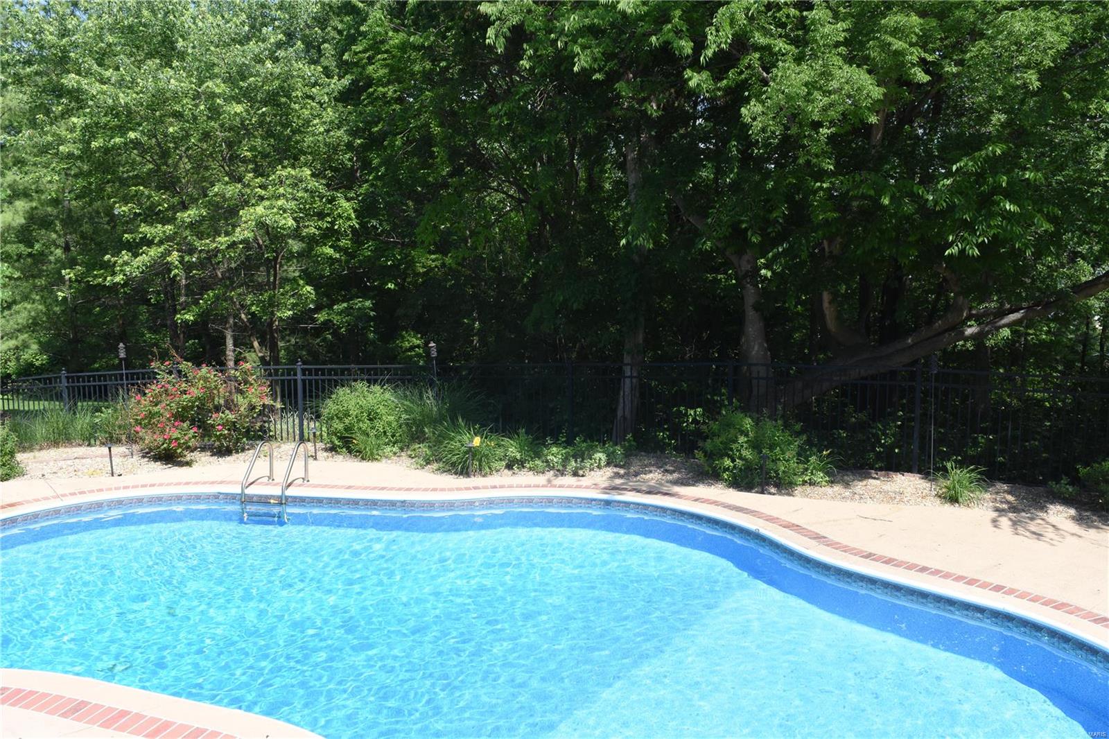 Pine Creek - Residential