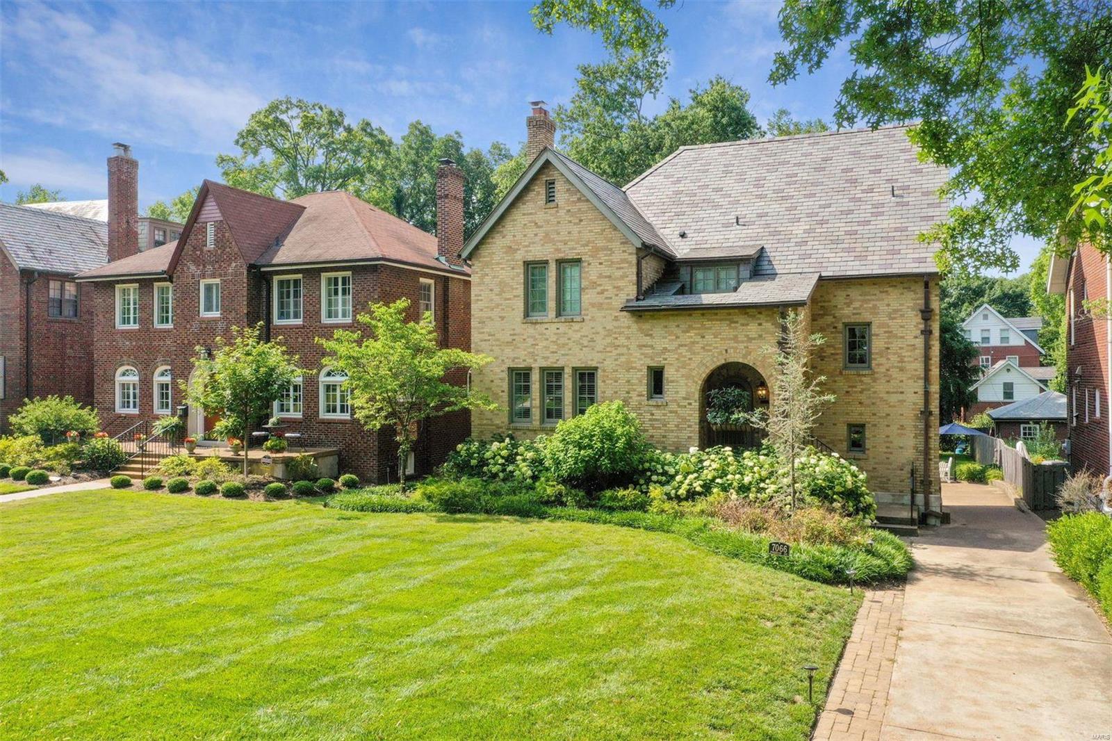 University Heights 3 - Residential