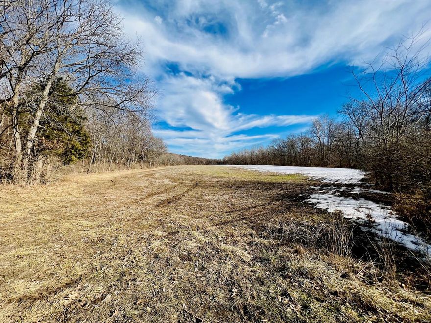 Comp Purposes Only 232 m/l acres.