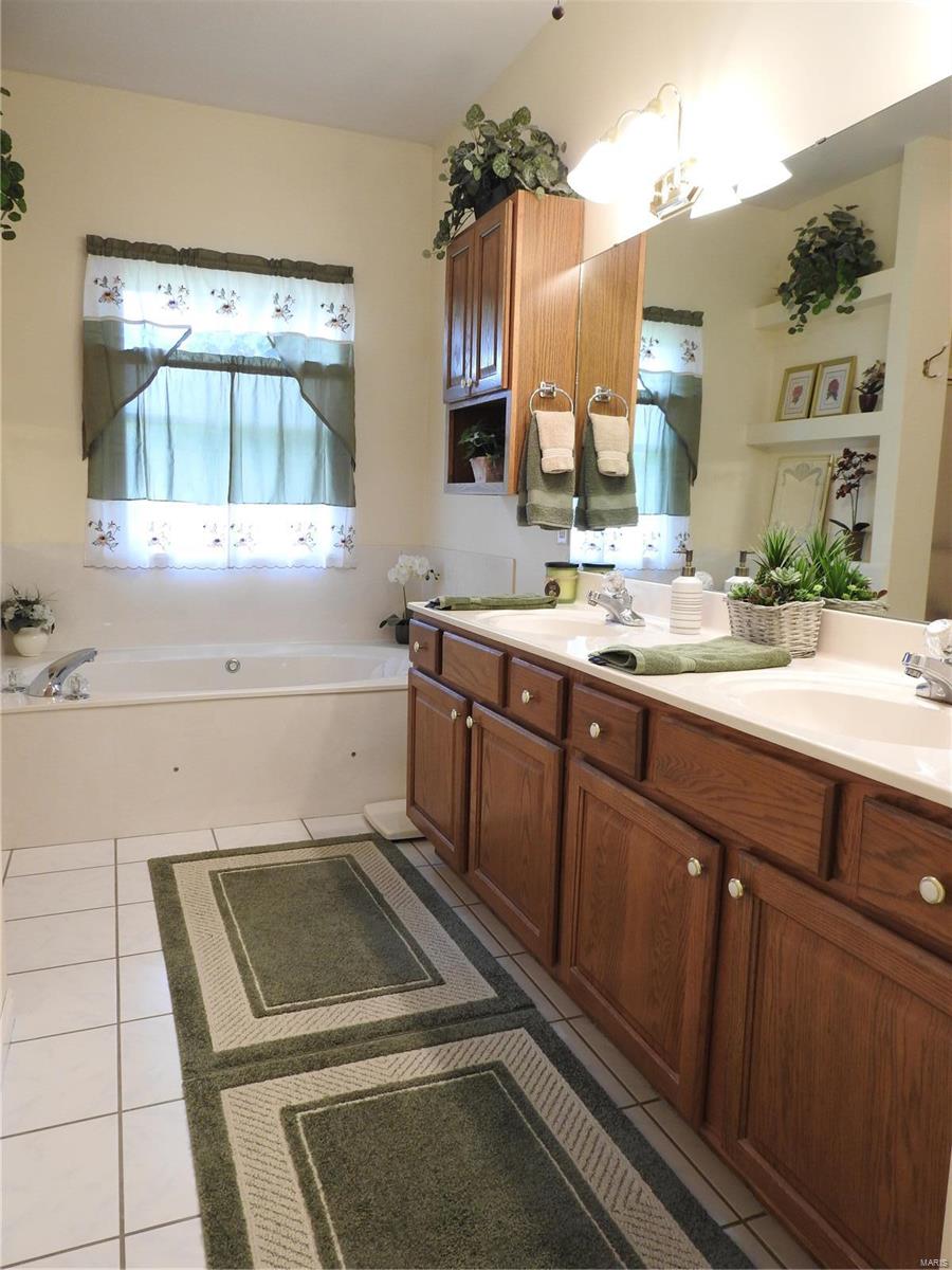 EMERALD HILLS PLAT NO. 2 - Residential