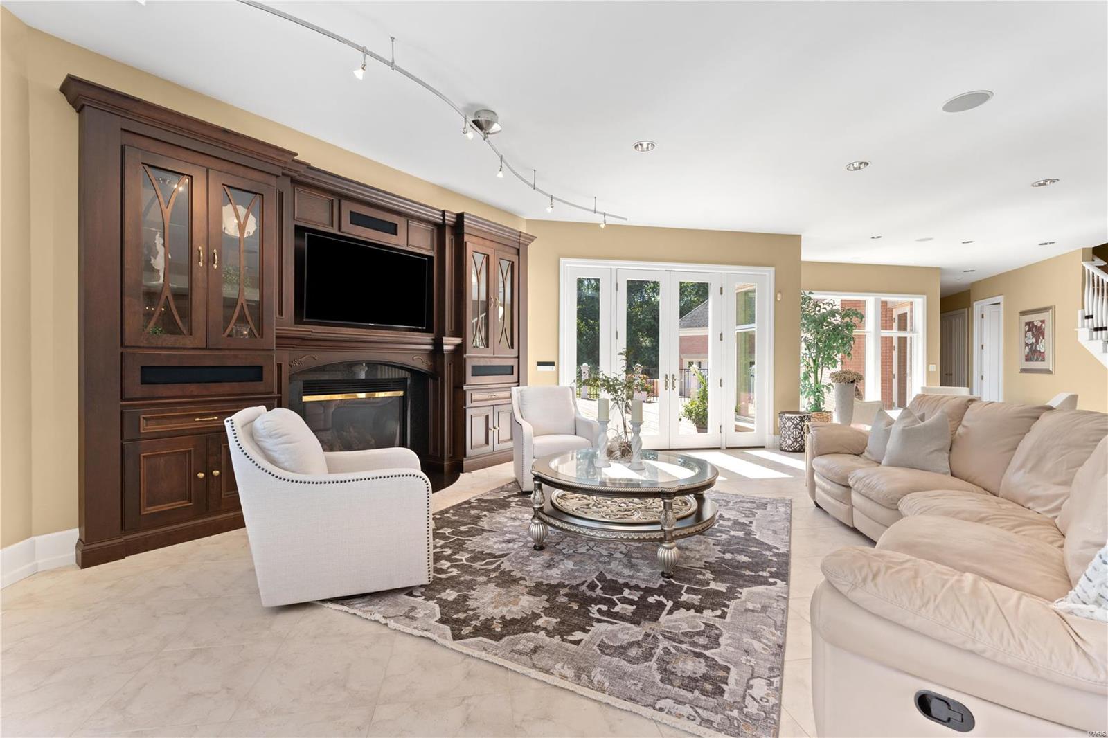 Upper Warson - Residential