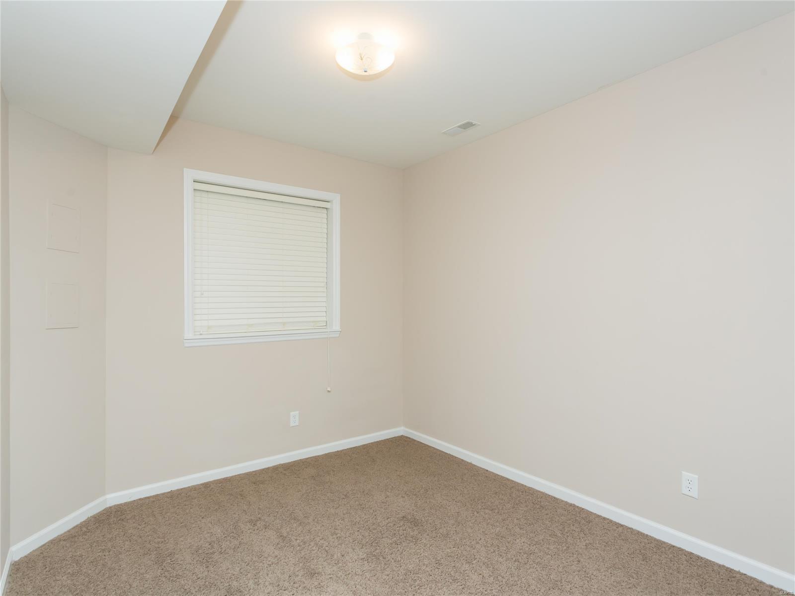 Hyland Green #6 - Residential Lease