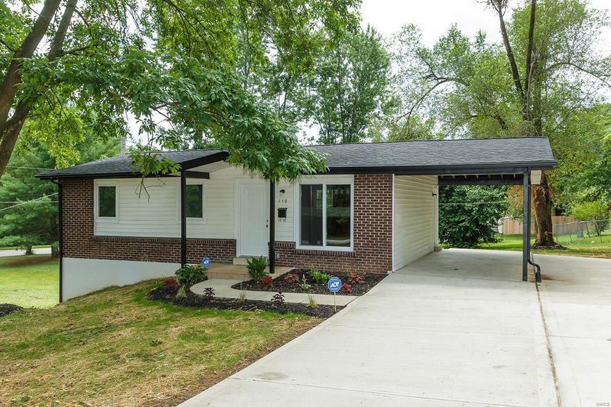 This fully renovated home is tucked away on a private, shady street but is just a stone's throw from Brentwood Blvd., and convenient to everything! House features an open plan on the main level, a great kitchen and spacious full bath. The finished lower level doubles the living space and includes a large family room, 3rd bedroom, 2nd full bath and a big laundry/mudroom. Amazing closets too! Newly painted floor downstairs and glossy hardwood upstairs, means not a stitch of carpeting in the house. Windows, doors, electrical, plumbing and HVAC were all new in 2014, so the house is efficient! Outside is a versatile covered parking pad - or patio- with extra off-street parking for up to 5 guests! Large, lush lot offers privacy and lots of potential for gardening. This combination of space and amenities doesn't come along often in the Webster school district. Get there fast! Additional Rooms: Mud Room