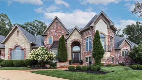 Photo of 110 Grand Meridien Forest Drive, Wildwood, MO 63005 (MLS # 24010044)