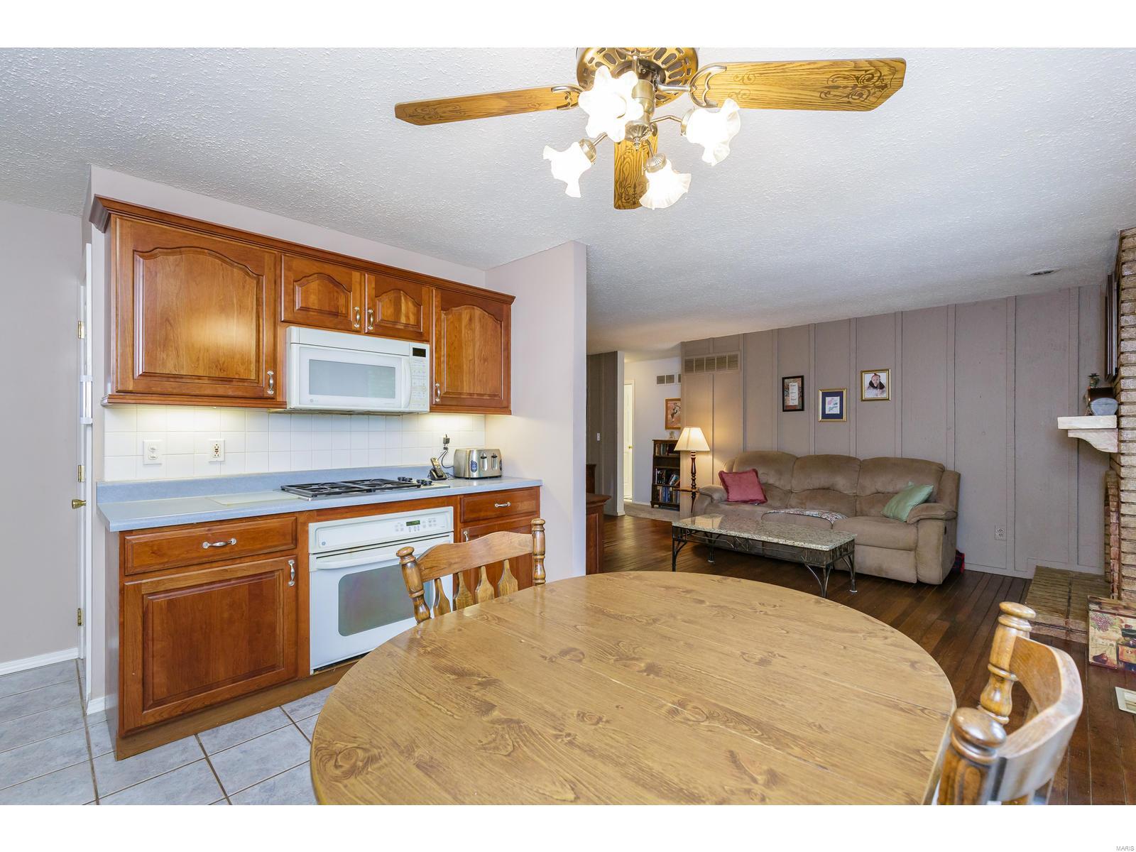 Country Lane Woods First Add - Residential