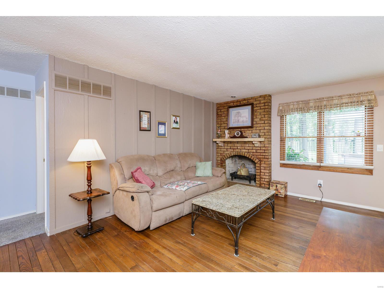 Country Lane Woods First Add - Residential