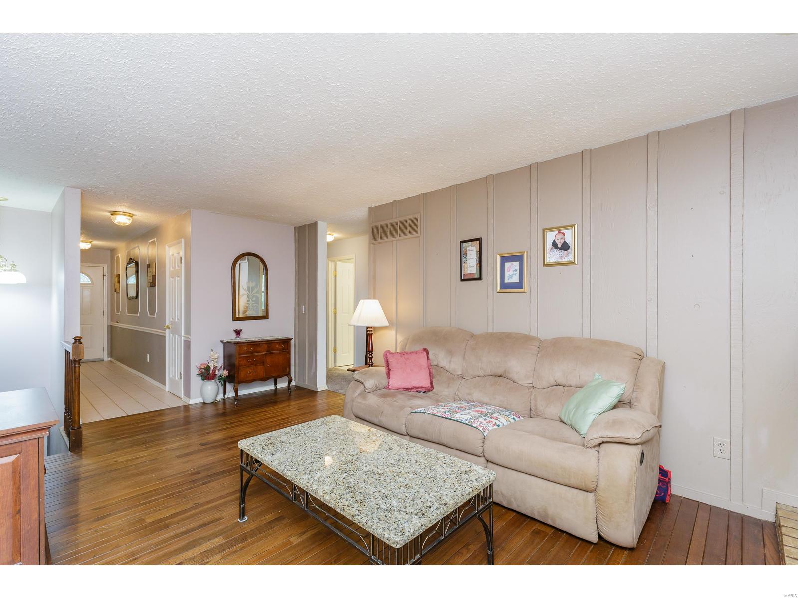 Country Lane Woods First Add - Residential